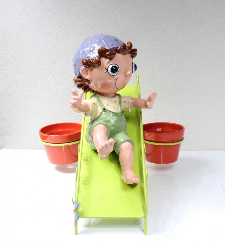 ERKEK BEBEK FİGÜRLÜ ÇİÇEKLİK