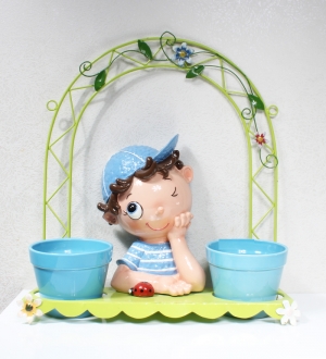 ERKEK BEBEK FİGÜRLÜ DUVAR ÇİÇEKLİĞİ